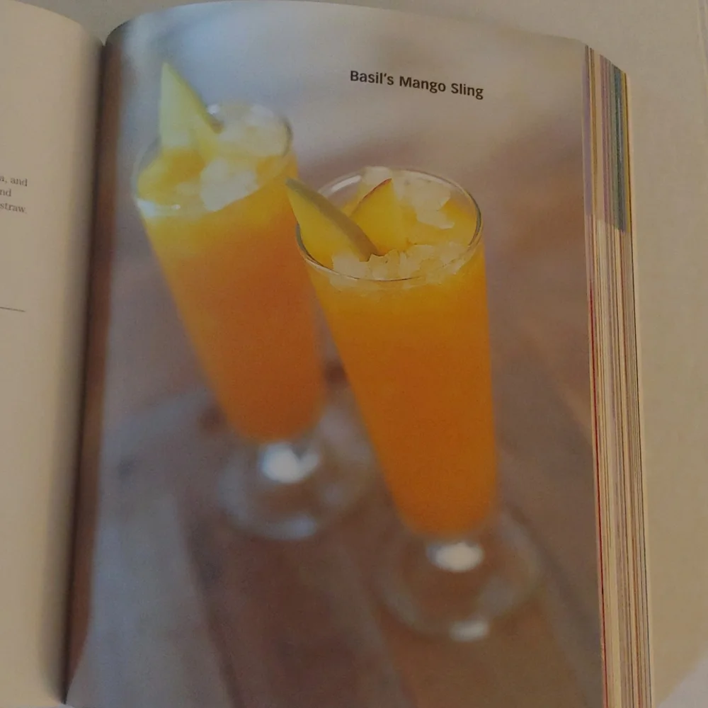 501 Must Taste Cocktails Recipe Book. Adult Beverages. Party
